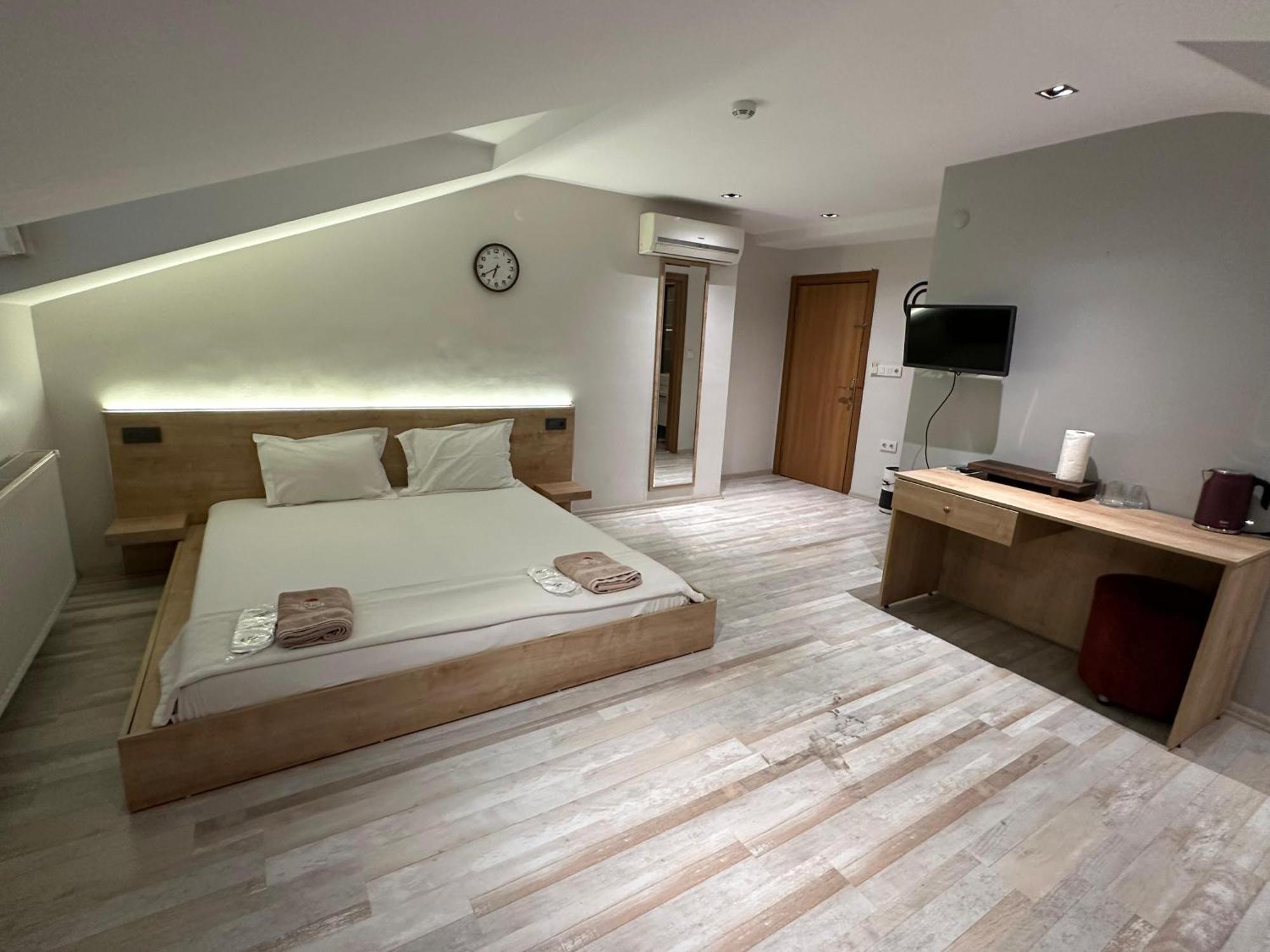 Social House Mil Hotel