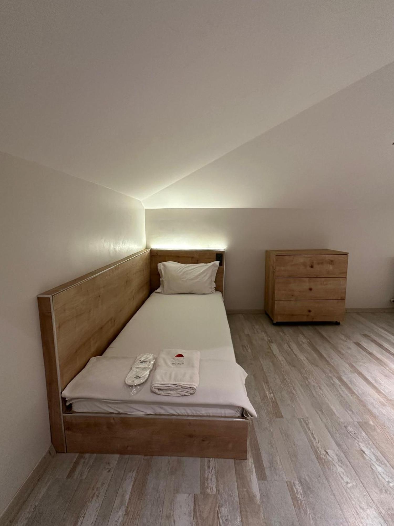 Social House Mil Hotel